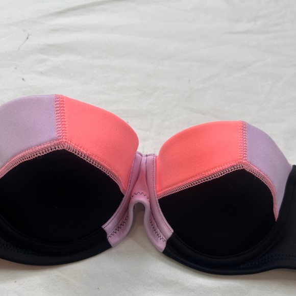 Victoria's Secret Multicolor The Flirt Bandeau Underwire Swim Bikini Top Sz 34B - Picture 2 of 5